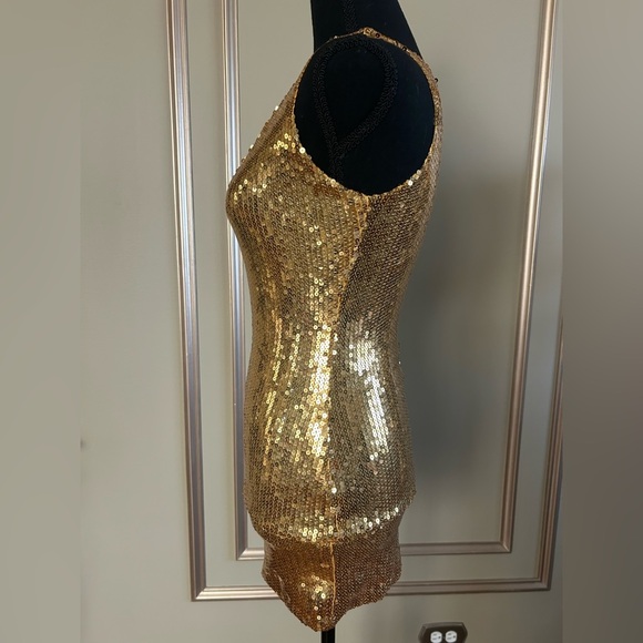 C-Gen Women’s Gold Sequin Holiday Party New Year’s Eve Tunic Top Size Small - Picture 3 of 6